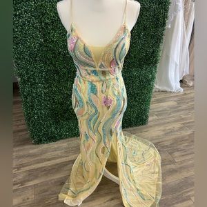 Rachel Allen prom dress